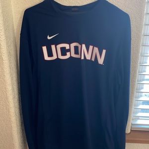 Mens Nike UCONN long sleeve shirt! NWT!